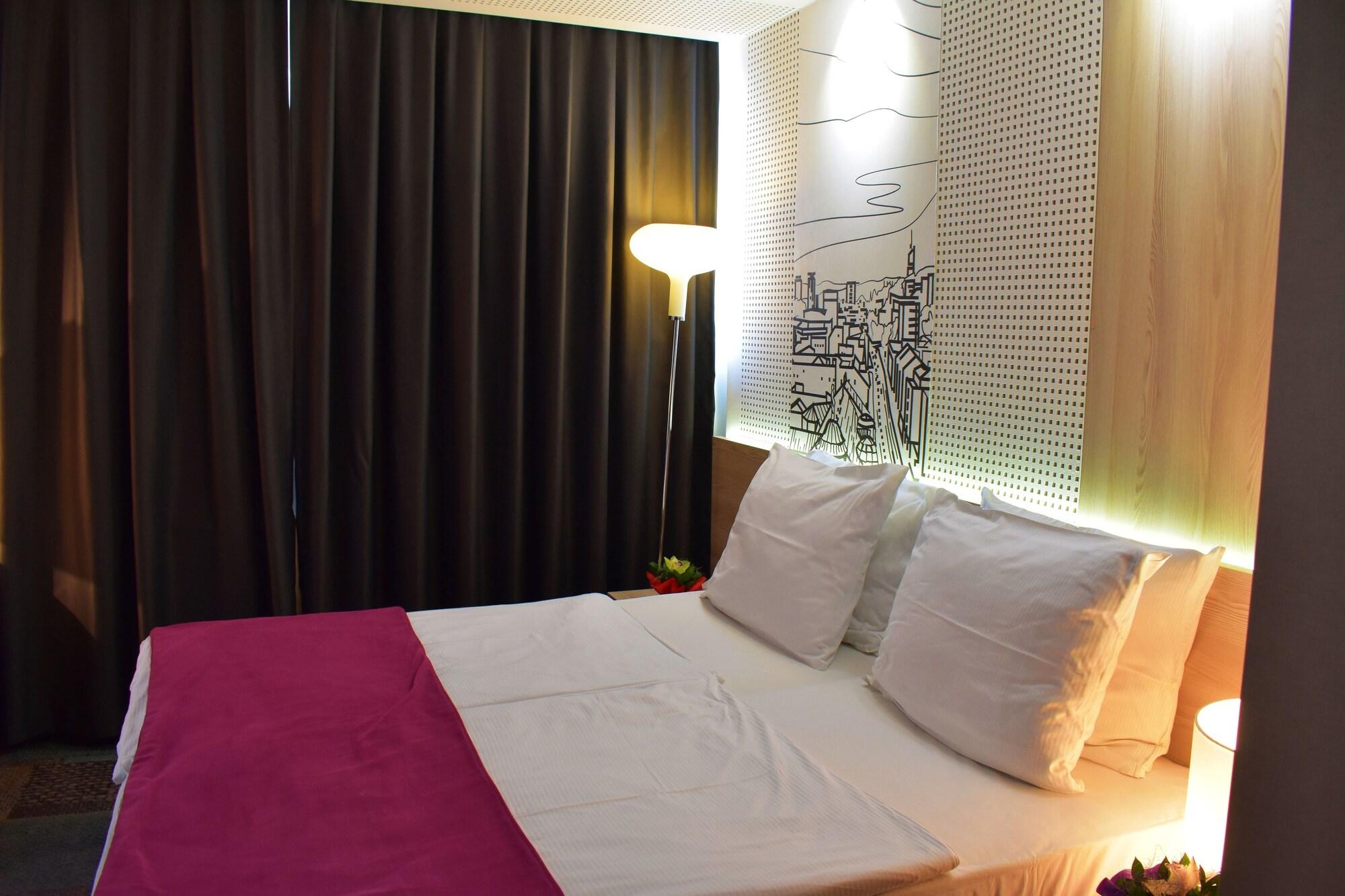 Hotel Cosmopolit Sarajevo Luaran gambar