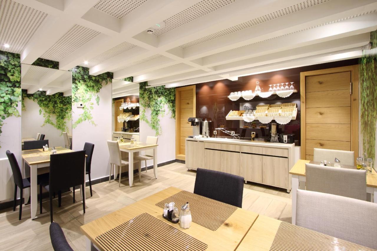 Hotel Cosmopolit Sarajevo Luaran gambar